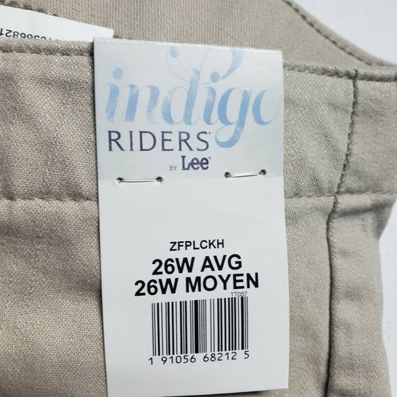 Riders by Lee Indigo Women's Plus Size Twill Capri - Picture 4 of 5